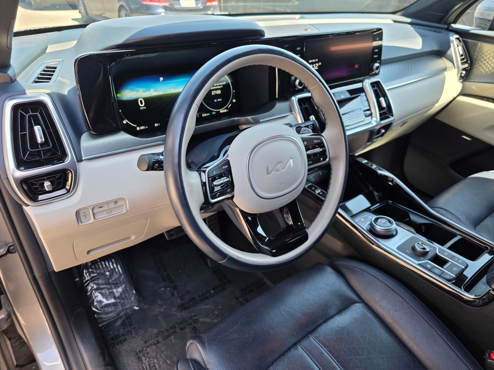 Used 2023 Kia Sorento SX Prestige image 19