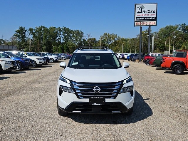 New 2026 Nissan Rogue Platinum image 4