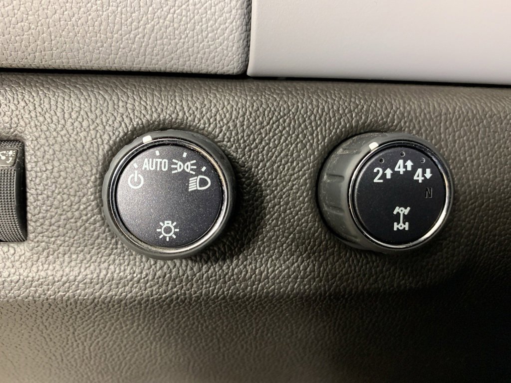 Used 2021 Chevrolet Colorado W/T w/ Custom Special Edition image 17