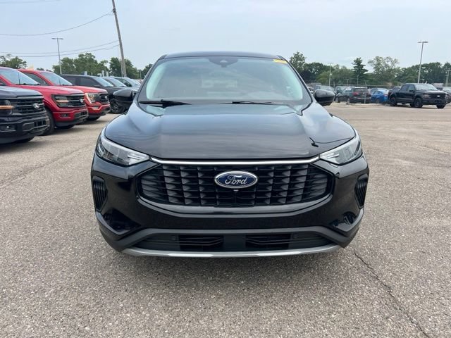 Certified 2023 Ford Escape Active w/ Tech Pack #2 AWD/4WD image 2
