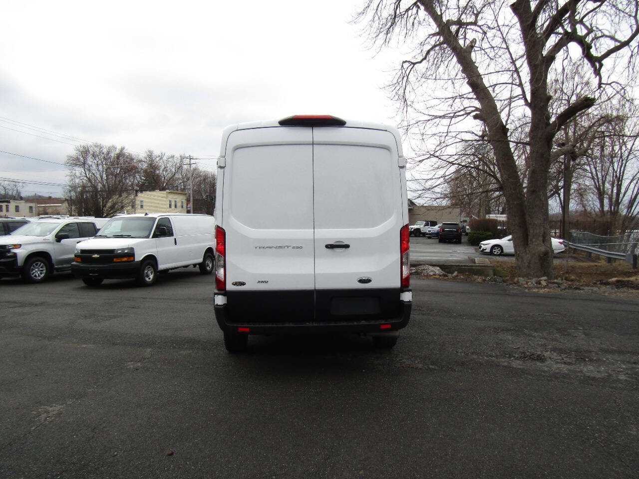 Used 2025 Ford Transit 250 250 AWD 3dr LWB Medium Roof Ca image 6