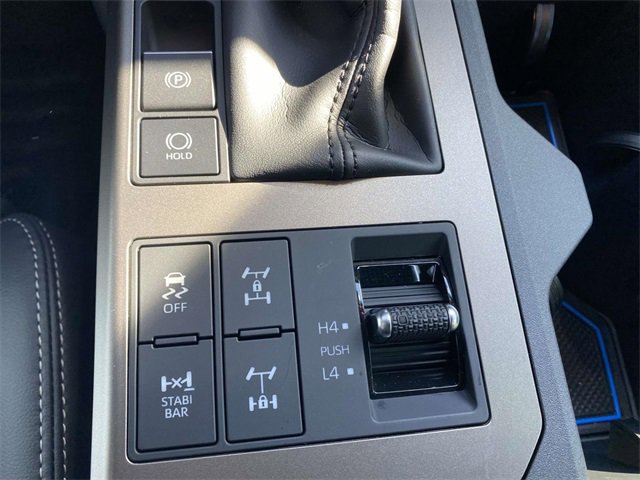 Used 2025 Toyota Land Cruiser image 30