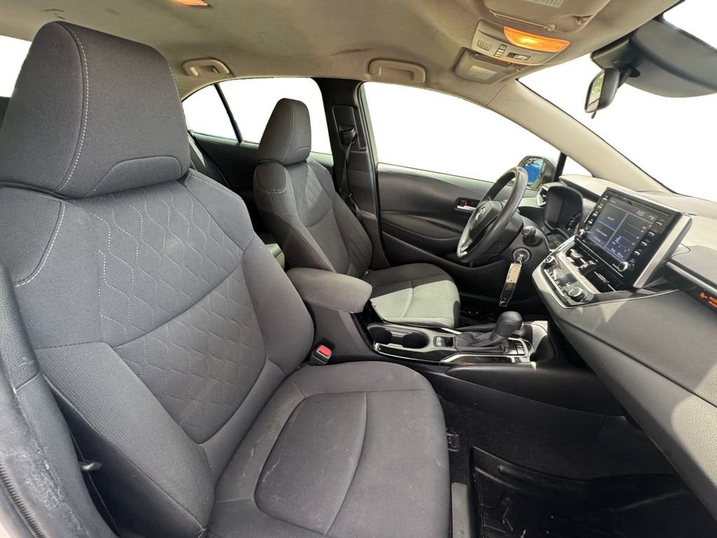 Used 2021 Toyota Corolla LE FWD image 15