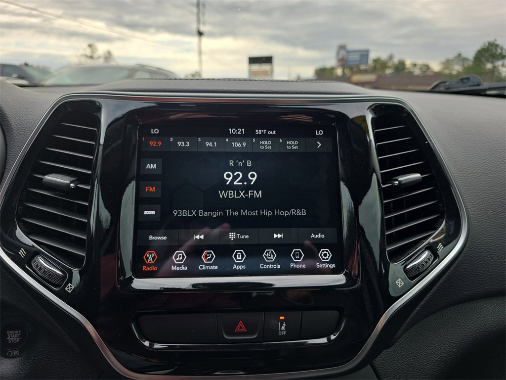 Used 2022 Jeep Cherokee Limited image 25