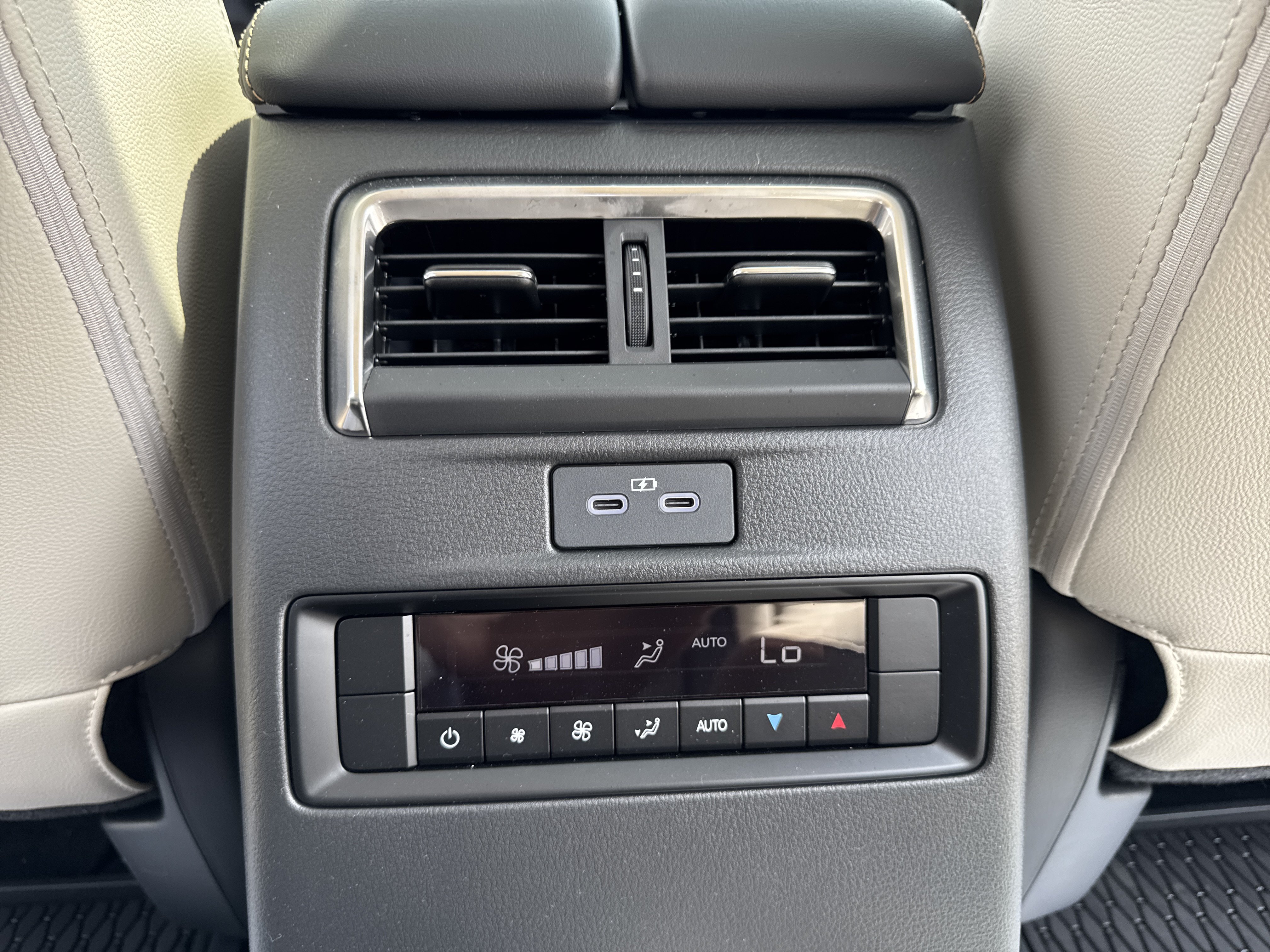 Used 2025 MAZDA CX-90 Plug-In Hybrid w/Premium Sport AWD/4WD image 28