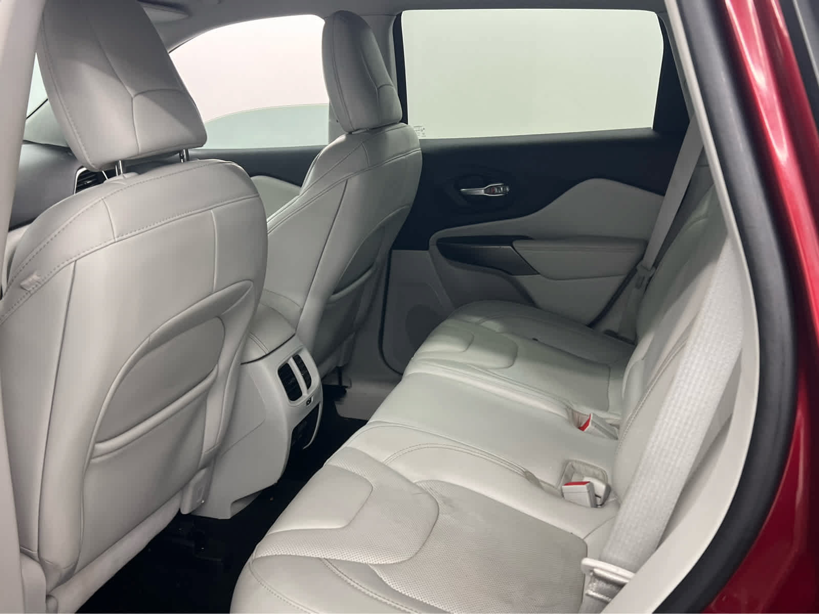 Used 2020 Jeep Cherokee Latitude Lux w/ Quick Order Package 26H Lux FWD image 8