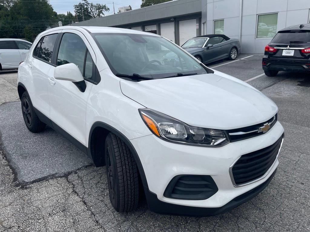 Used 2020 Chevrolet Trax LS w/ Tint and Cruise Package FWD video 1