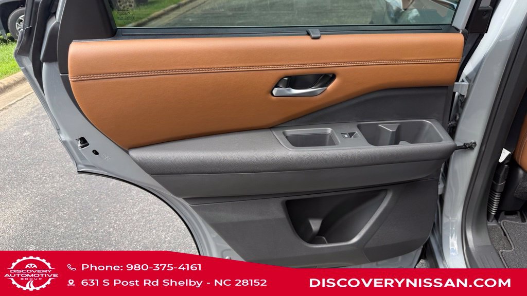 New 2026 Nissan Pathfinder Platinum AWD/4WD image 29