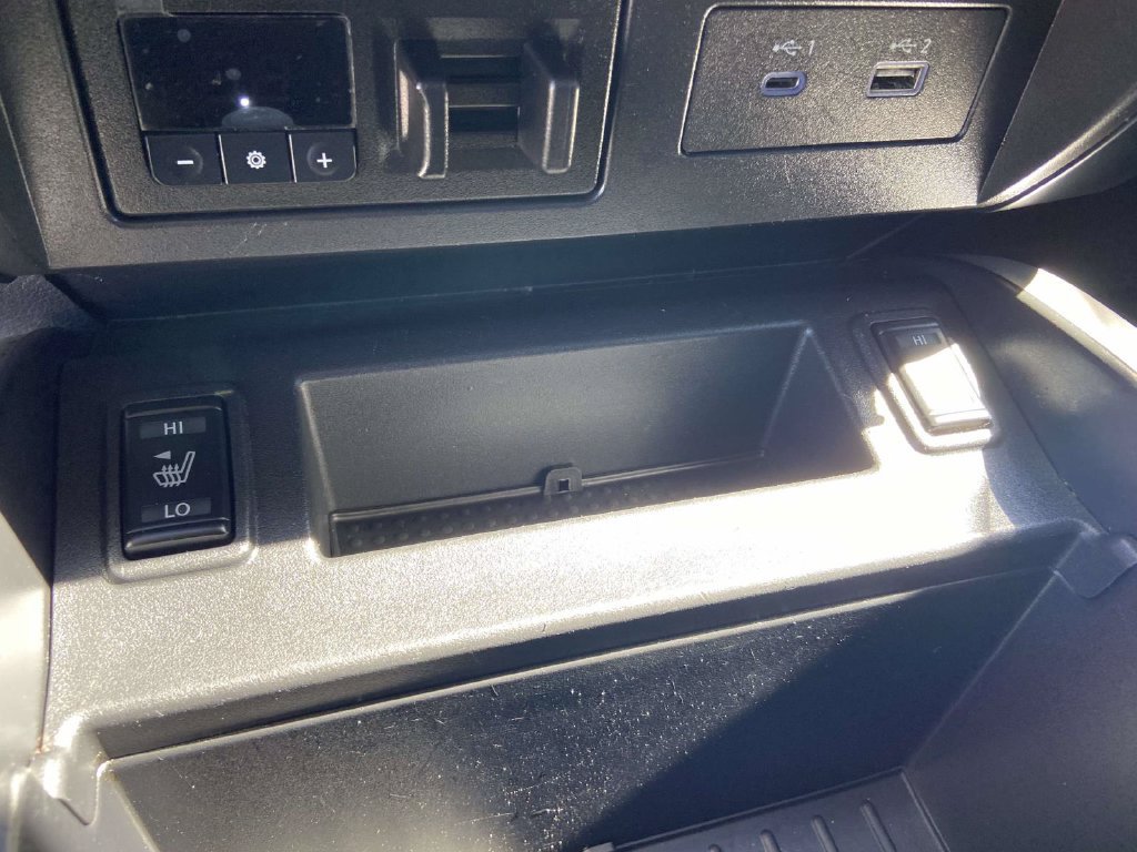 Used 2024 Nissan Titan SV w/ SV Convenience Package AWD/4WD image 23