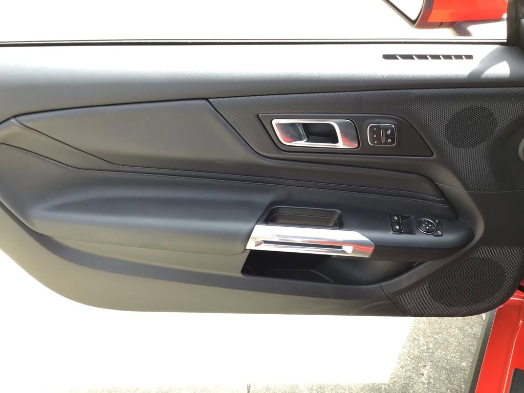 Used 2025 Ford Mustang GT Premium RWD image 27
