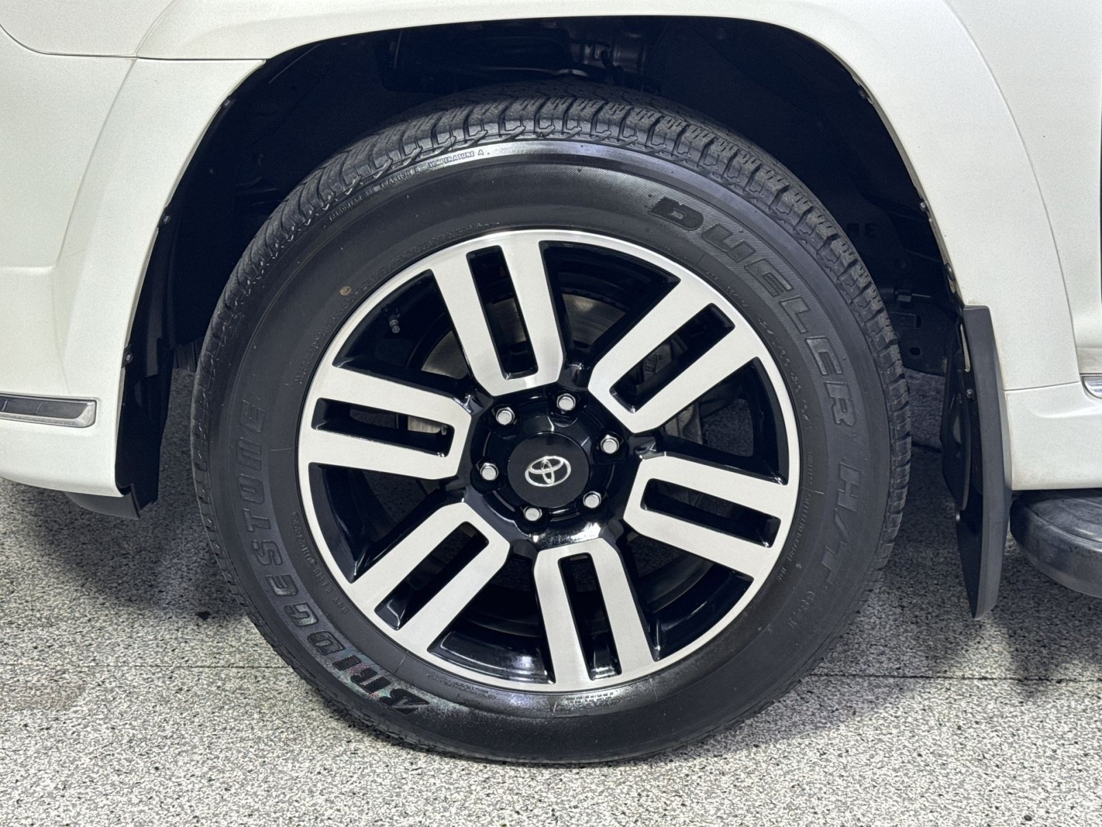 Used 2022 Toyota 4Runner Limited AWD/4WD image 24