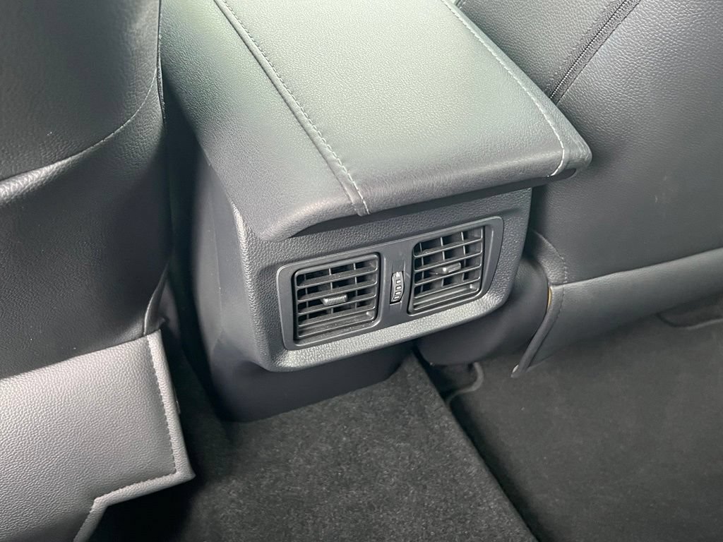 Certified 2023 Toyota Venza LE AWD/4WD image 18