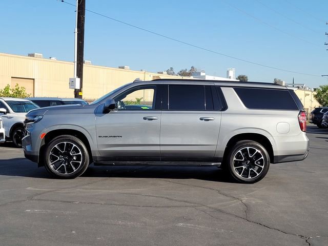 Used 2023 Chevrolet Suburban RST AWD/4WD image 8