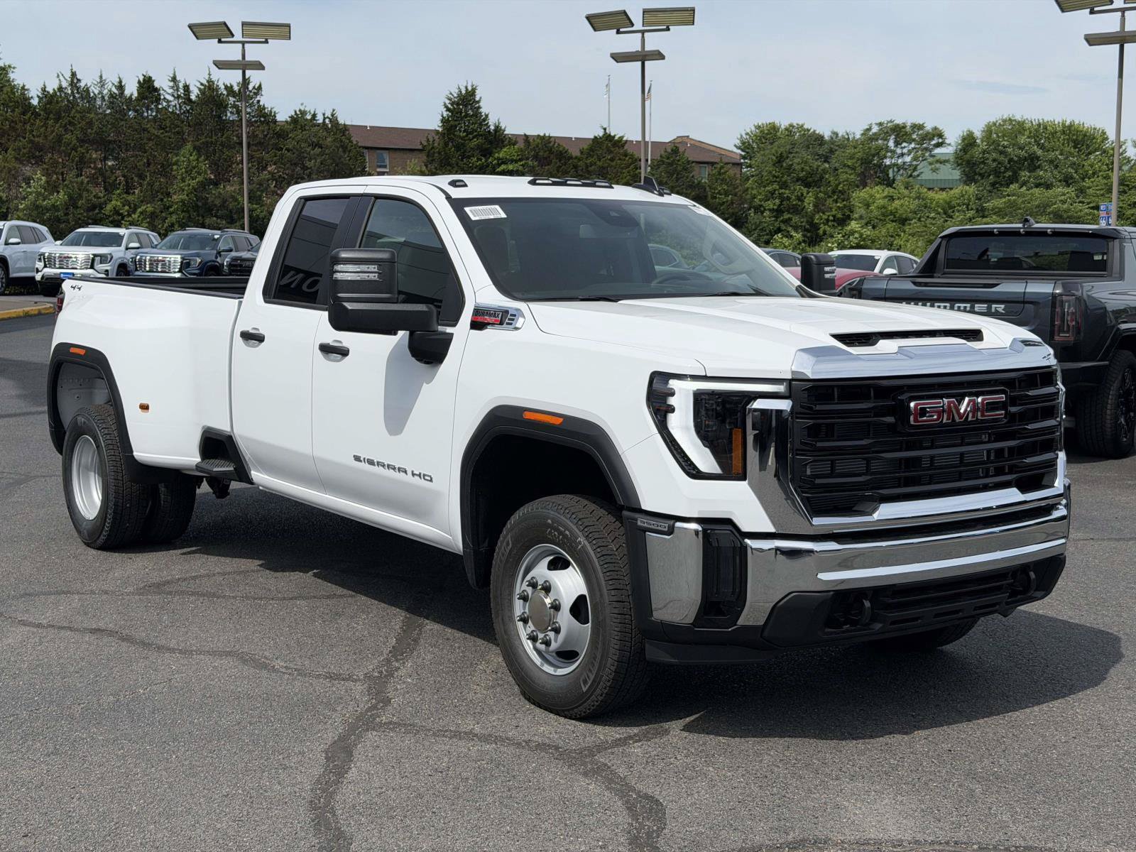 New 2026 GMC Sierra 3500 Pro AWD/4WD image 1