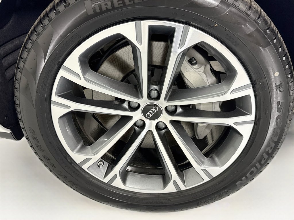 New 2026 Audi Q7 2.0T Premium AWD/4WD image 31