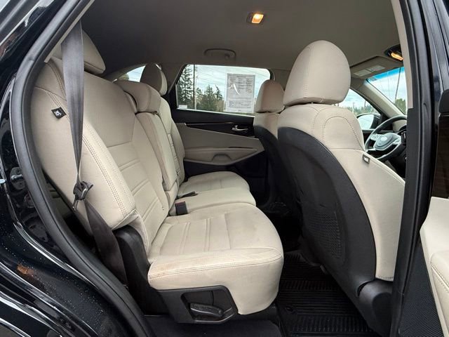 Used 2019 Kia Sorento LX image 26