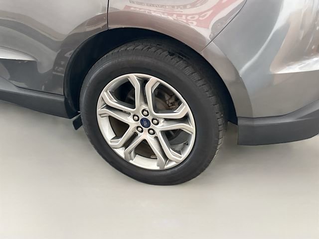 Used 2017 Ford Edge Titanium w/ Technology Package FWD image 31