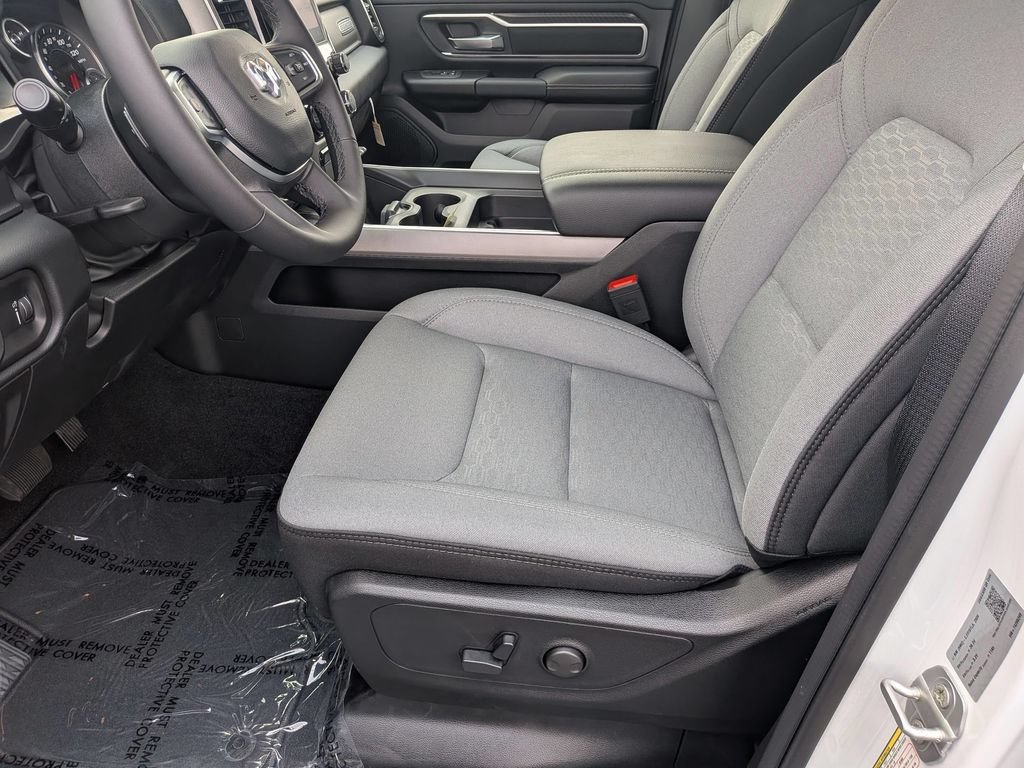 New 2026 RAM 1500 Big Horn AWD/4WD image 12
