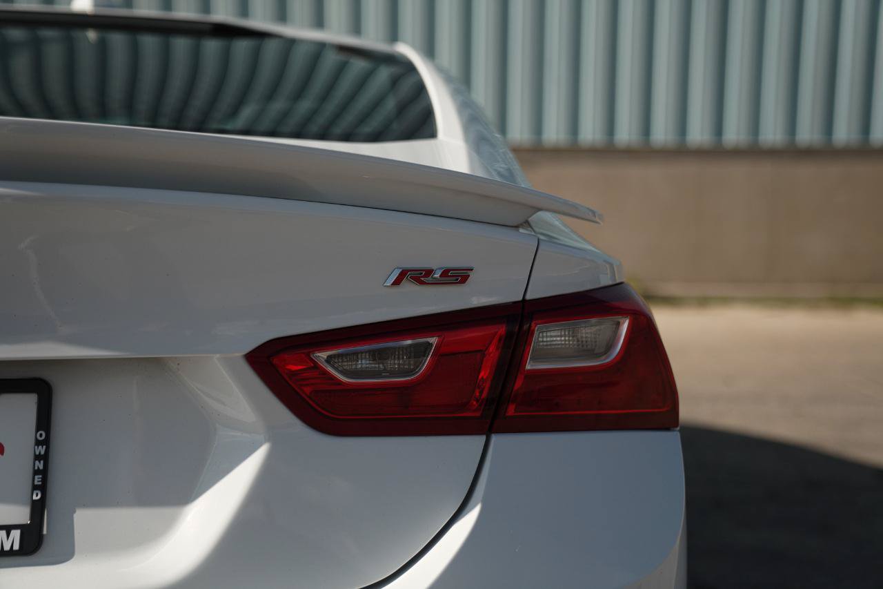Used 2022 Chevrolet Malibu RS FWD image 17