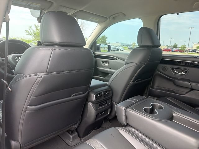 Used 2025 Honda Pilot EX-L image 13