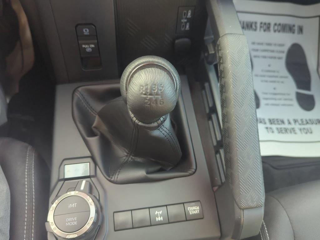 Used 2025 Toyota Tacoma TRD Off-Road AWD/4WD image 32