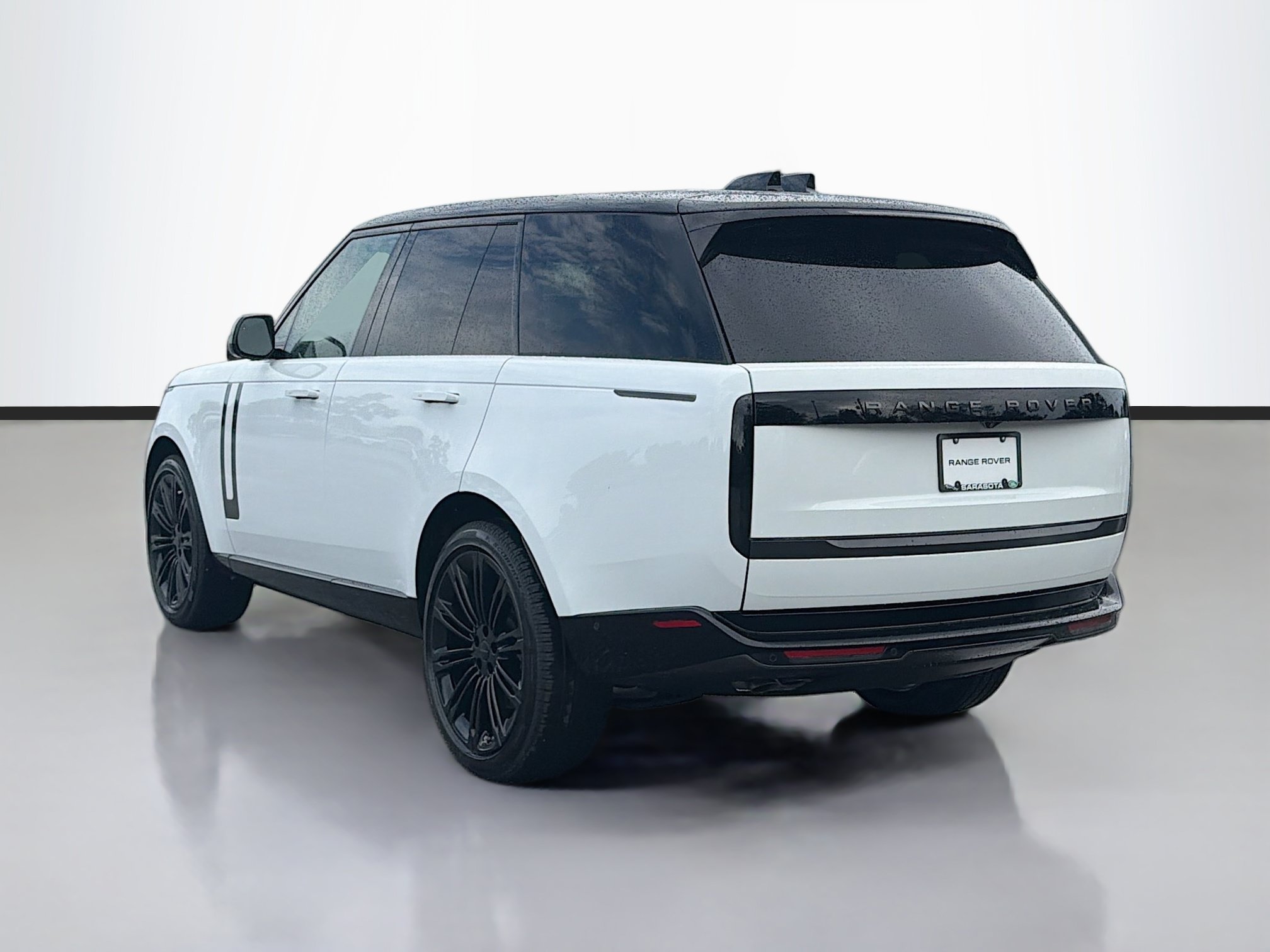 New 2026 Land Rover Range Rover SE AWD/4WD image 3