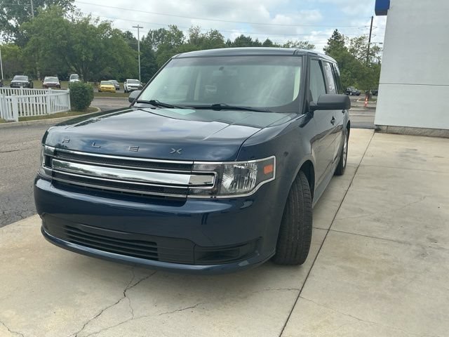 Used 2017 Ford Flex SE FWD image 3