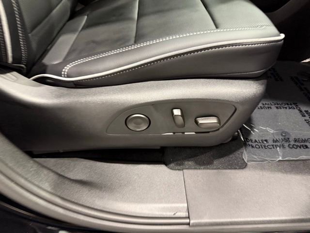 Used 2025 Chevrolet Silverado EV LT image 22