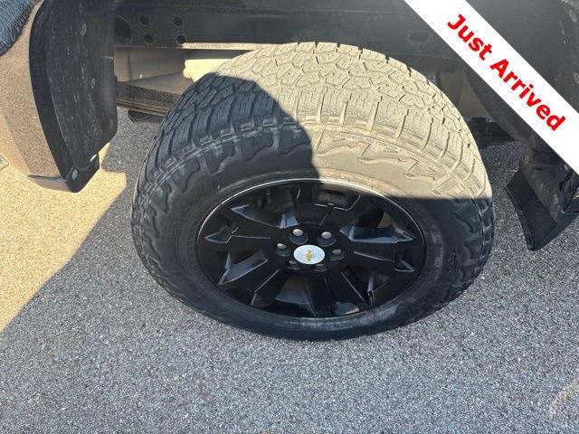 Used 2016 Chevrolet Colorado LT w/ LT Convenience Package RWD image 16