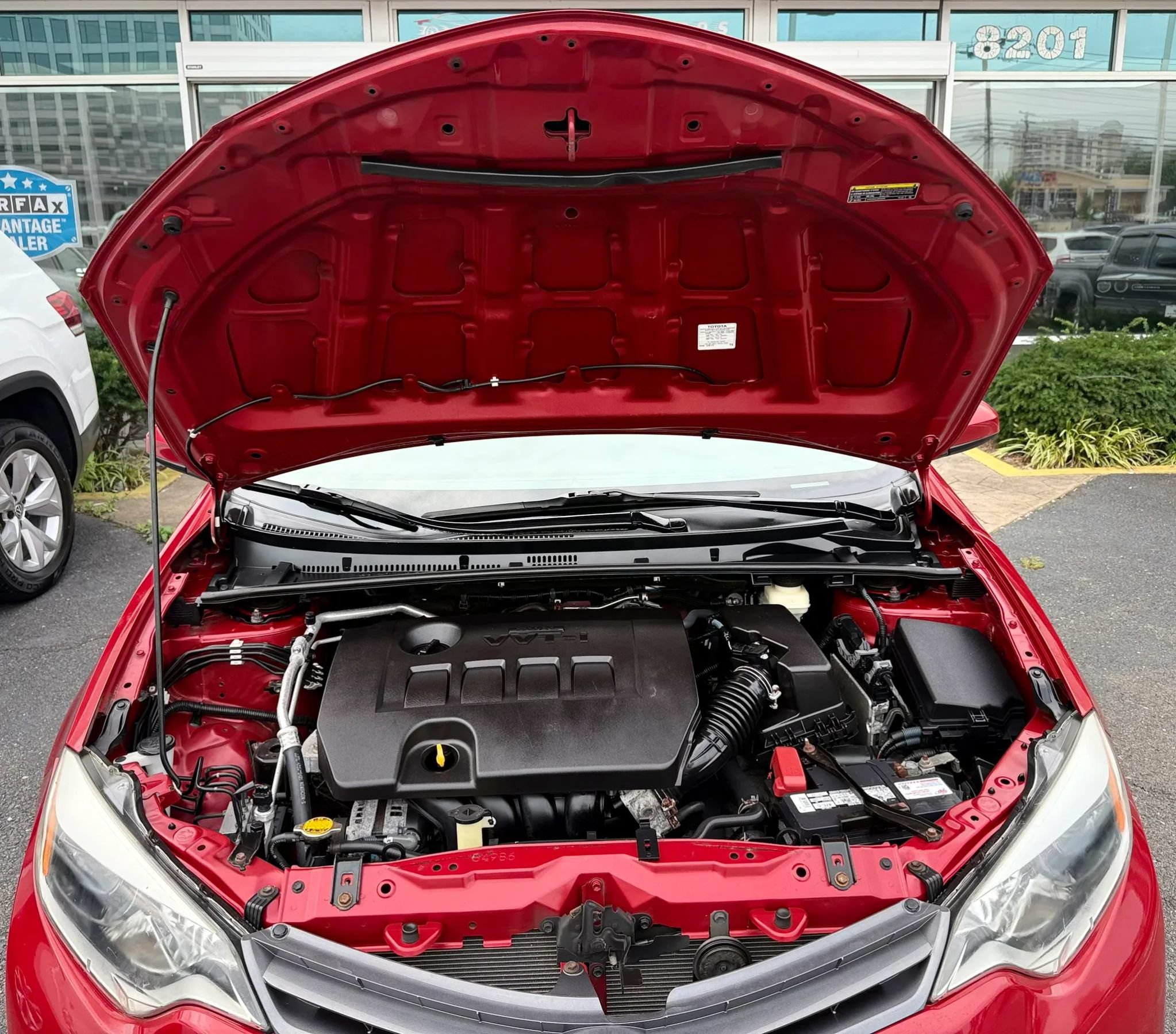 Used 2015 Toyota Corolla LE FWD image 33