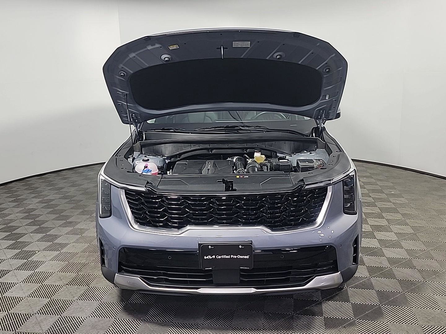 Used 2025 Kia Sorento EX w/ Panoramic Sunroof Package image 15