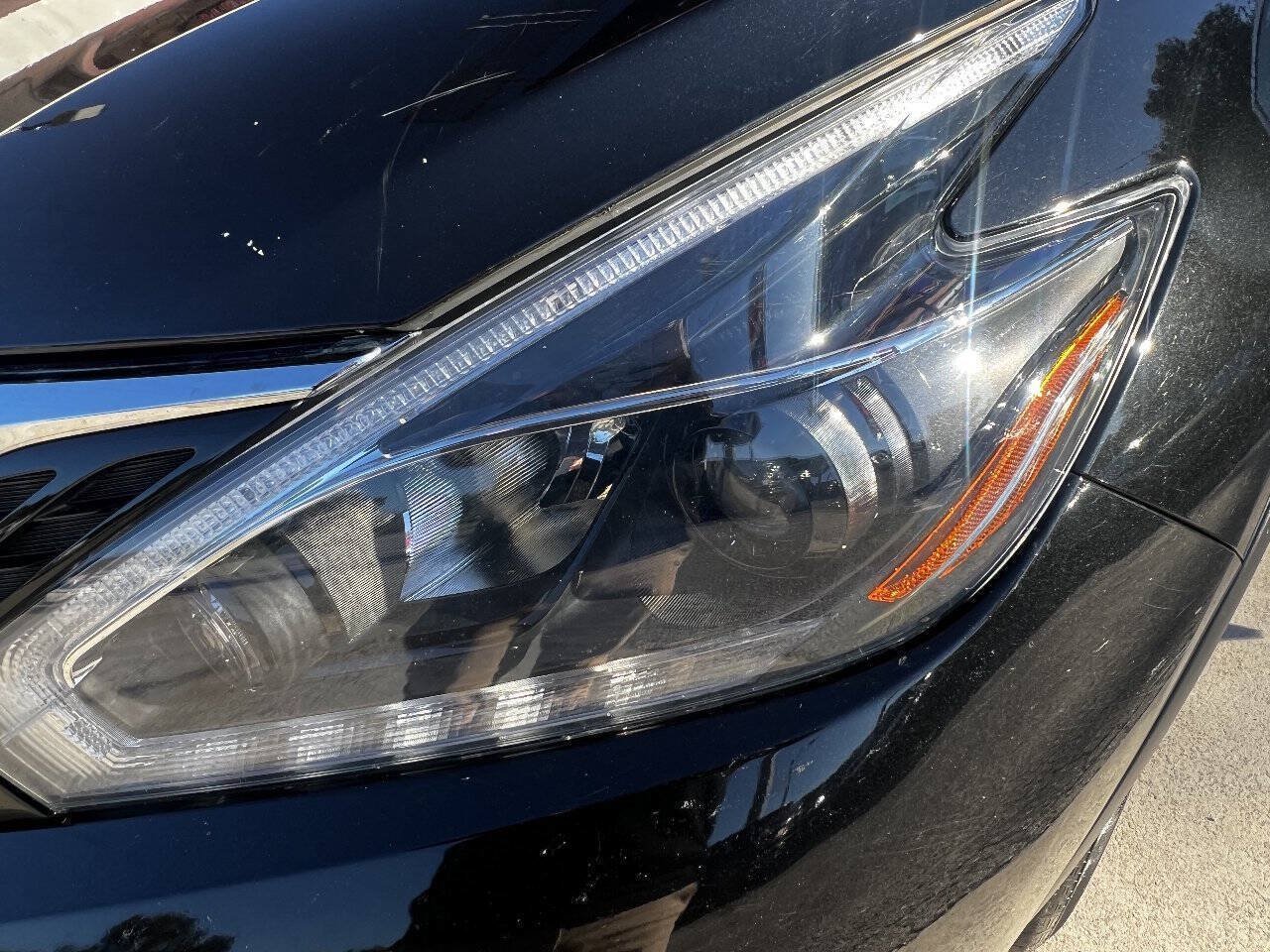 Used 2018 Nissan Murano S AWD/4WD image 19