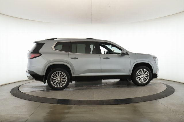 Used 2025 GMC Acadia Denali image 6