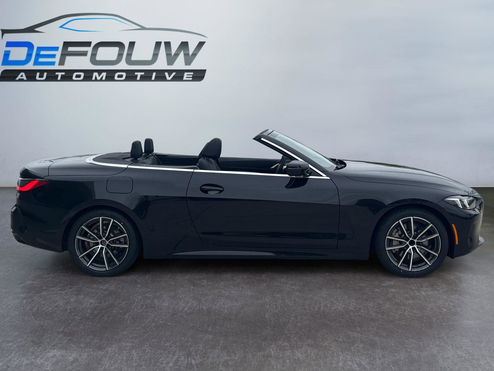Certified 2025 BMW 430i Convertible RWD image 2