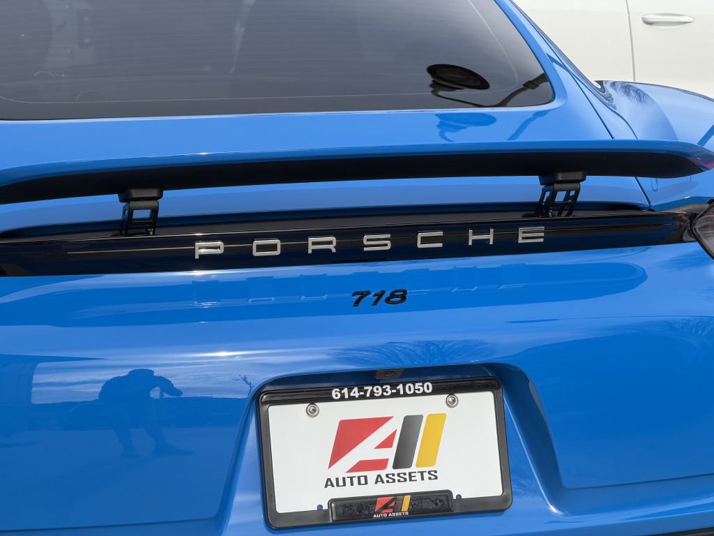 Used 2025 Porsche 718 Cayman w/ Sport Chrono Package image 16