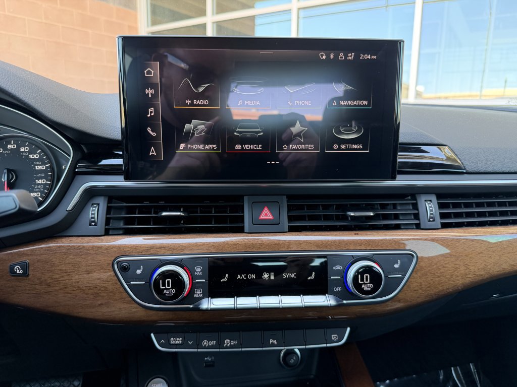 Used 2022 Audi A4 2.0T Premium w/ Convenience Package AWD/4WD image 21
