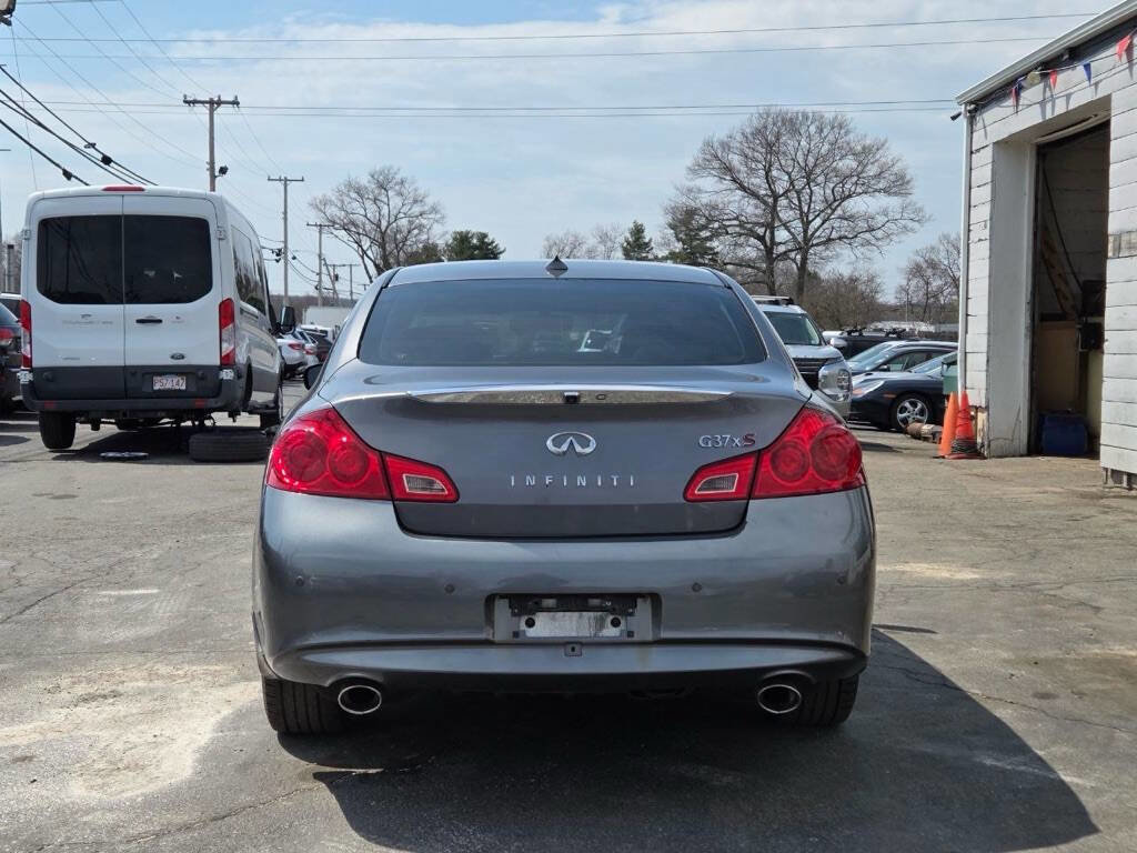 Used 2013 INFINITI G37 x Sedan w/ Premium Pkg image 4