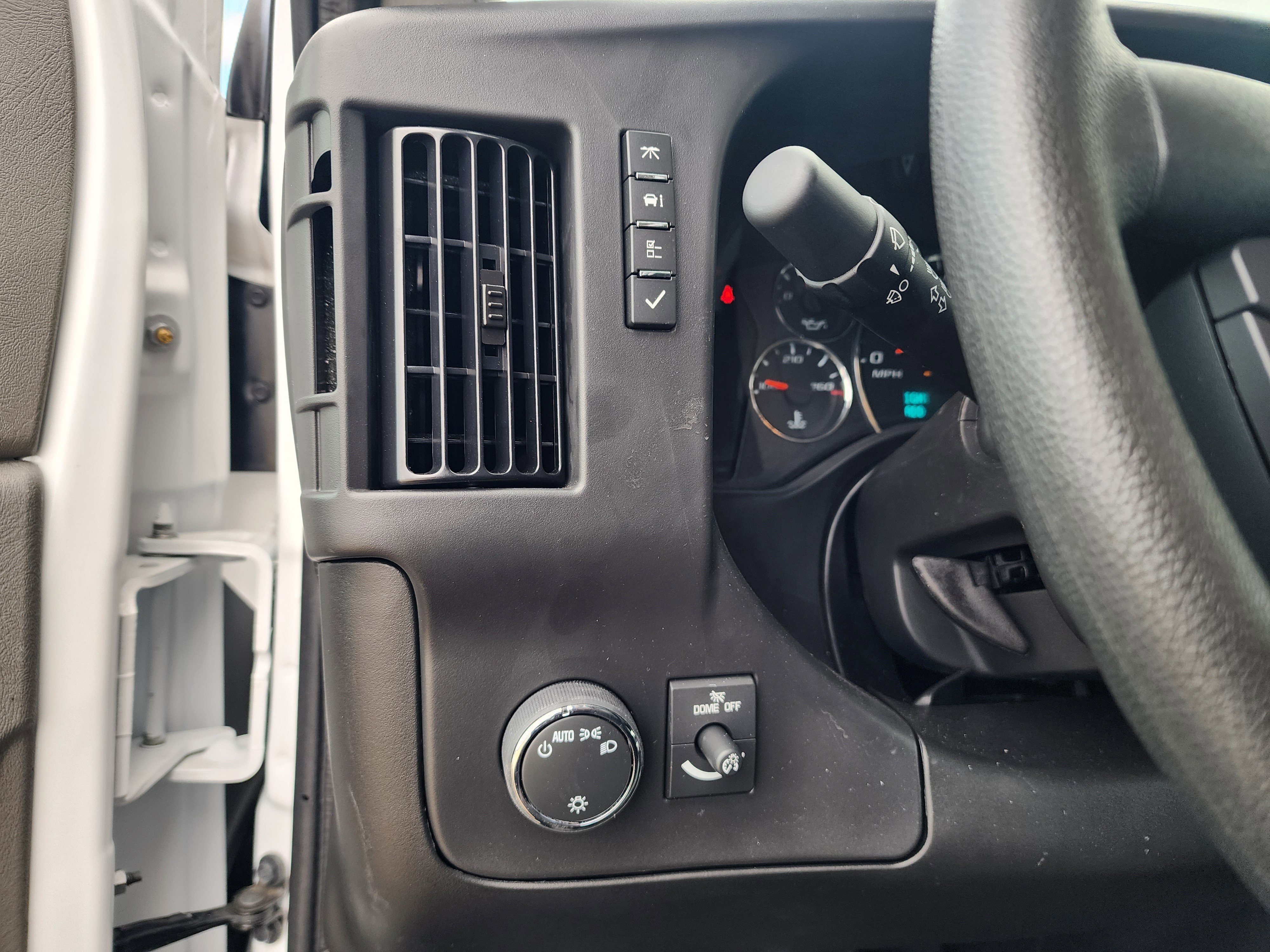 New 2025 Chevrolet Express 3500 w/ Power Convenience Package RWD image 28