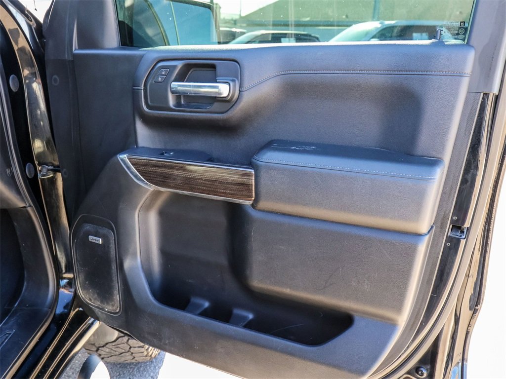 Used 2020 Chevrolet Silverado 1500 LT Trail Boss w/ Midnight Edition image 15