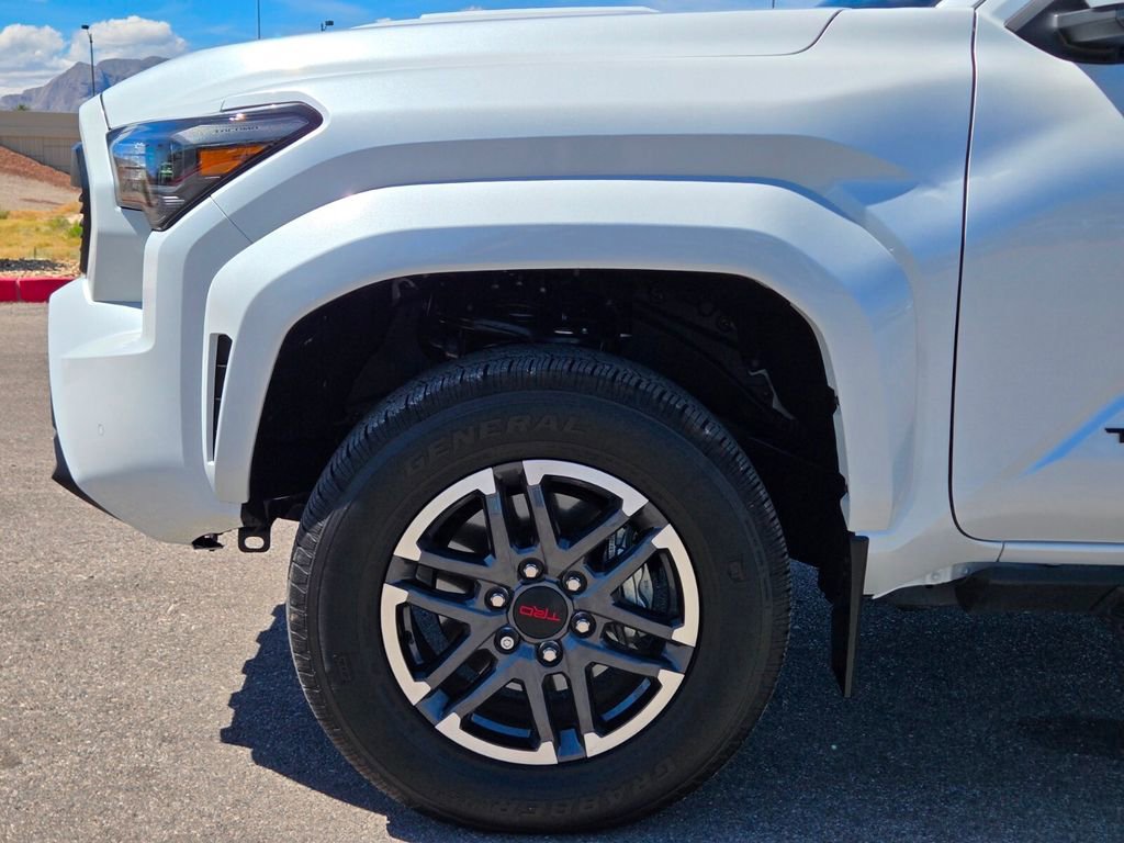 Used 2024 Toyota Tacoma TRD Sport w/ TRD Sport Upgrade Package AWD/4WD image 7