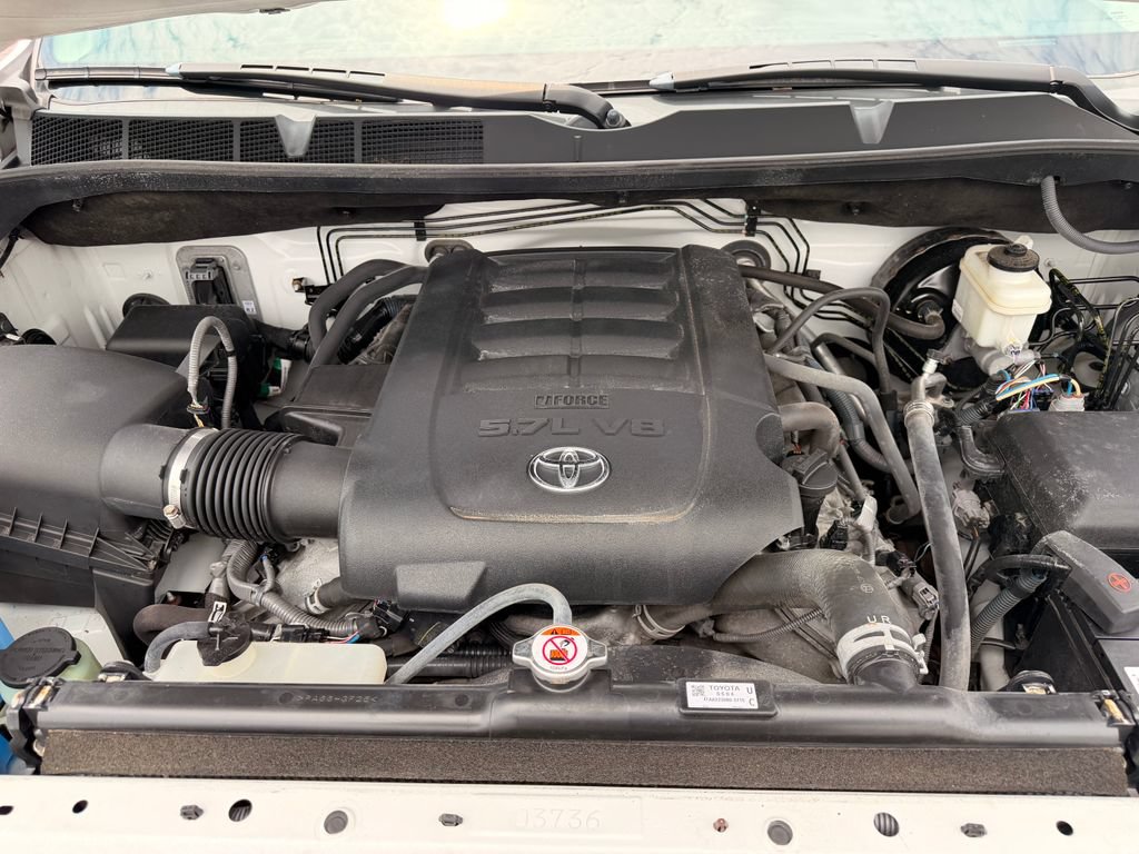 Used 2018 Toyota Tundra Limited w/ Limited Premium Package AWD/4WD image 13