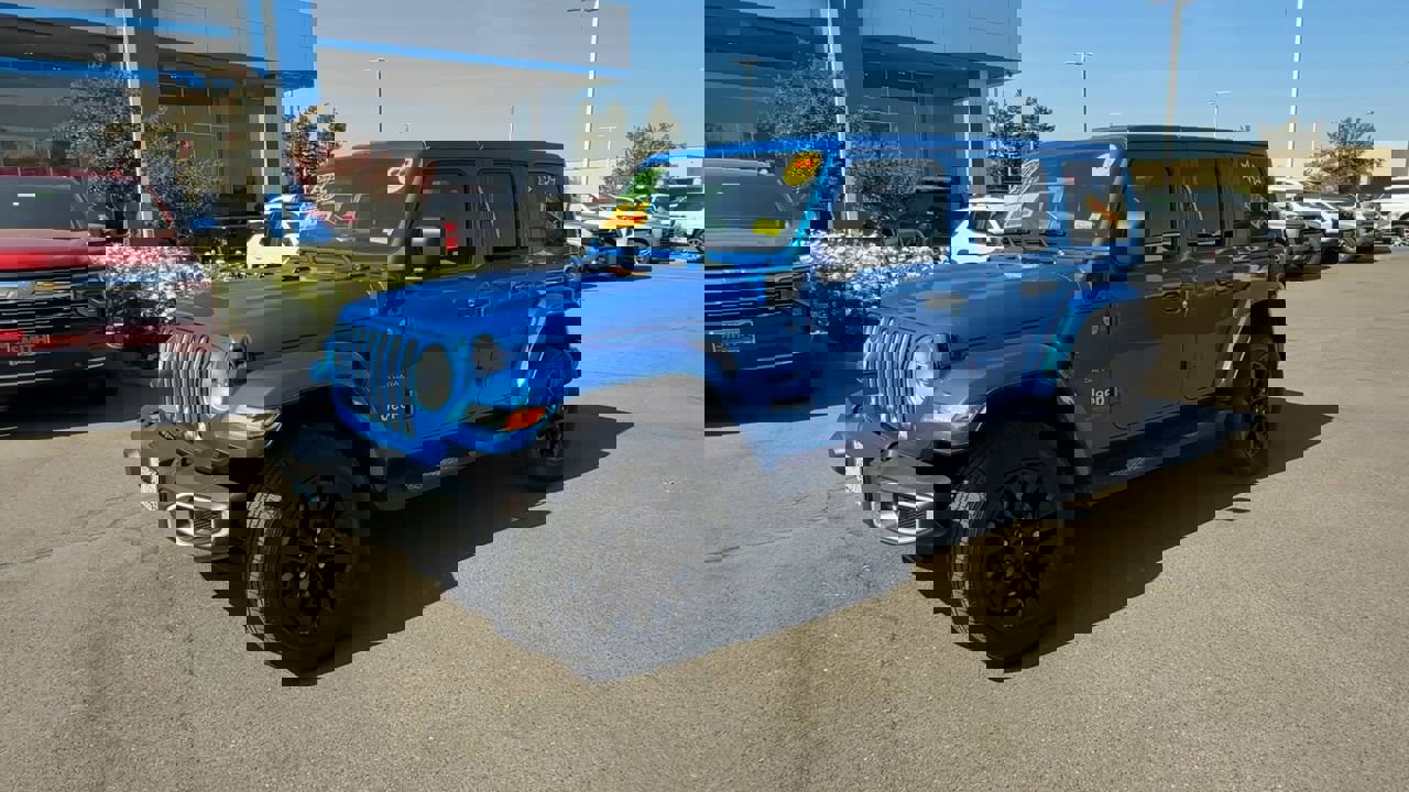 Used 2021 Jeep Wrangler Unlimited Sahara w/ Cold Weather Group image 3