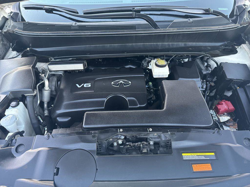 Used 2019 INFINITI QX60 Luxe w/ Essential Package image 18