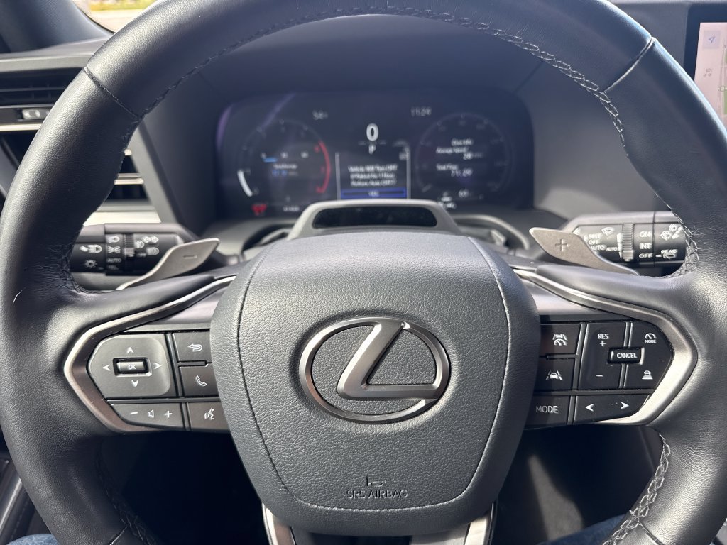 Used 2024 Lexus GX 550 w/ Cold Area Package AWD/4WD image 15