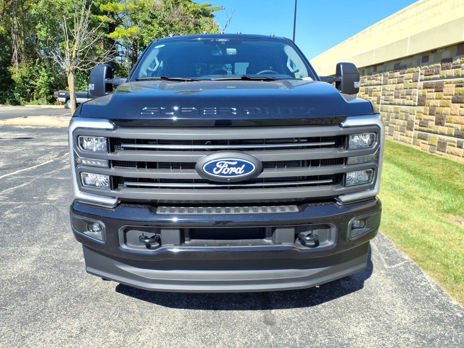 New 2027 Ford F250 XLT w/ XLT Premium Package AWD/4WD image 3