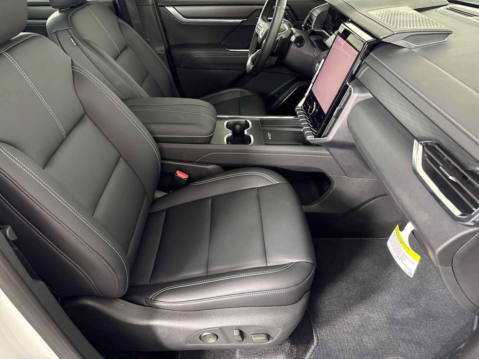 New 2025 GMC Acadia Elevation w/ Elevation Premium Package image 22