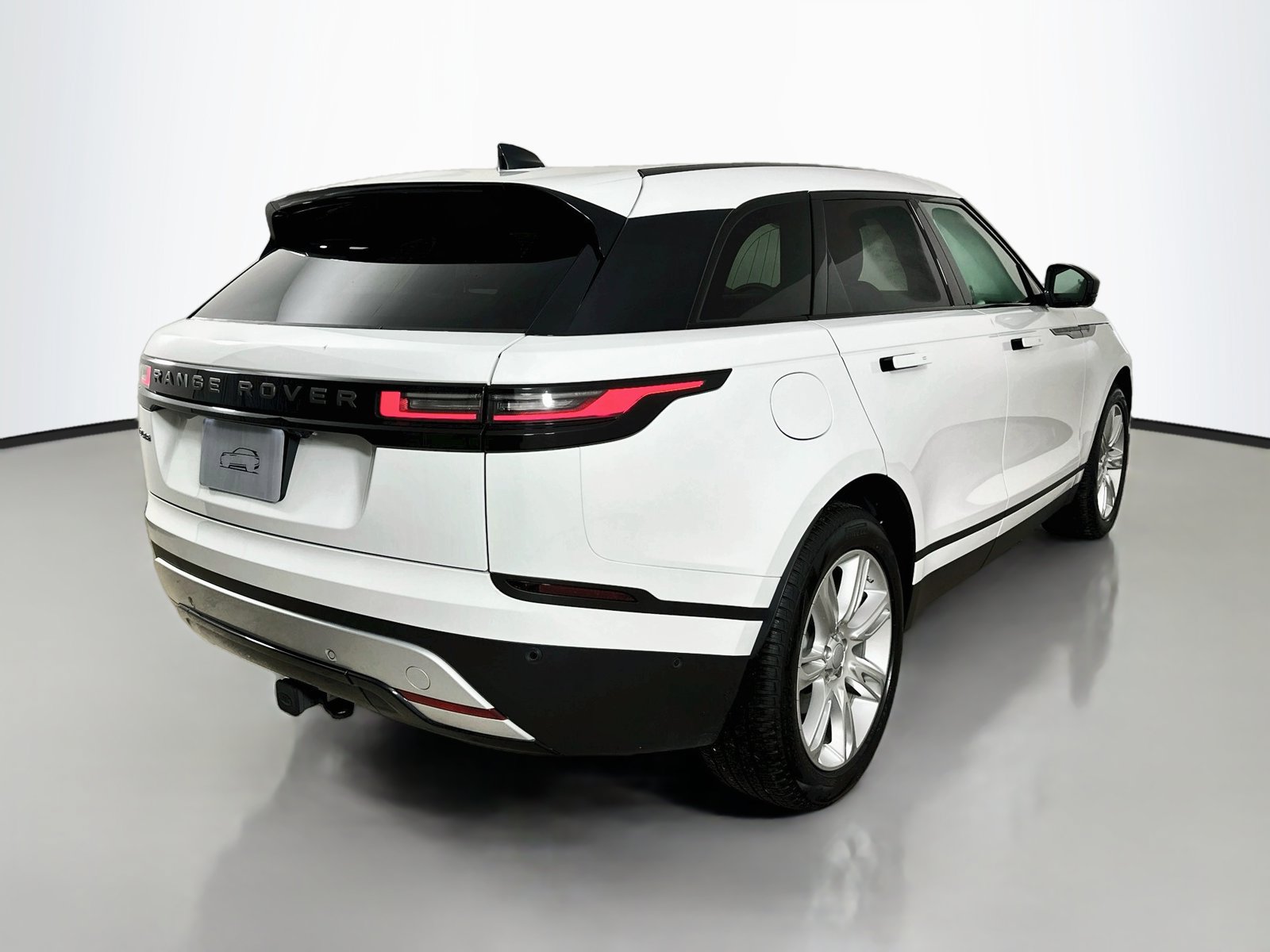 Used 2026 Land Rover Range Rover Velar S AWD/4WD image 5
