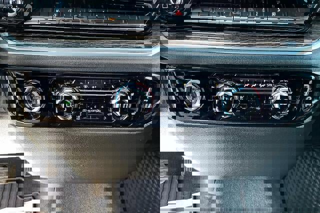 Used 2023 GMC Sierra 1500 Elevation AWD/4WD image 17