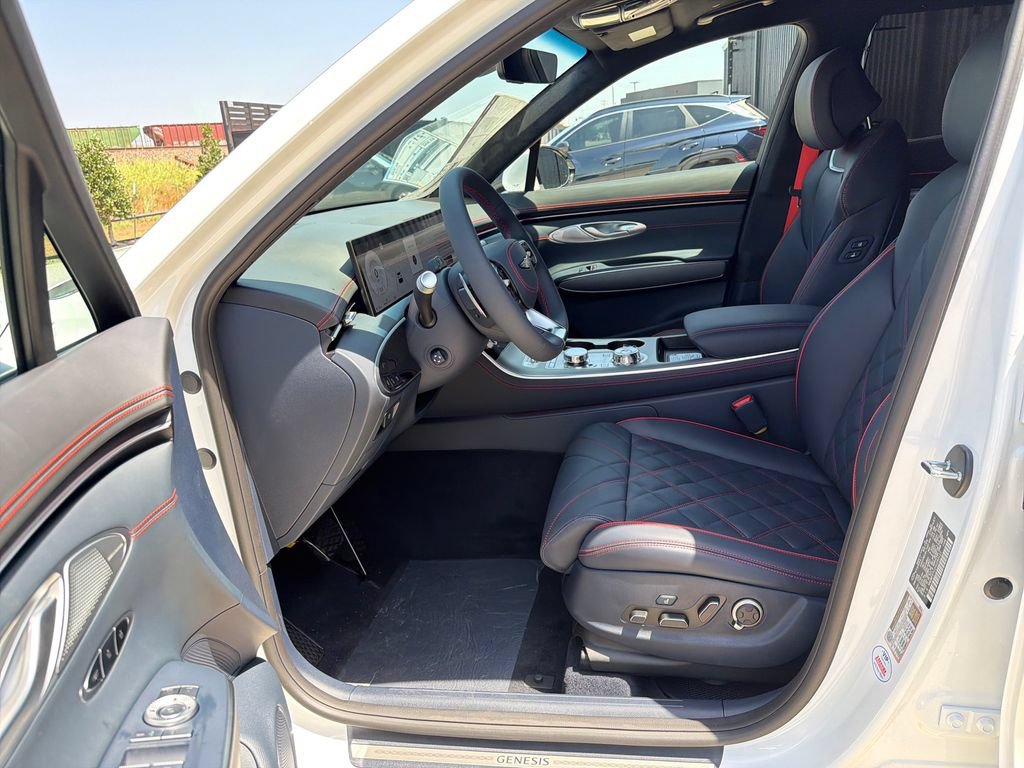 New 2027 Genesis GV70 2.5T Sport Prestige AWD/4WD image 9