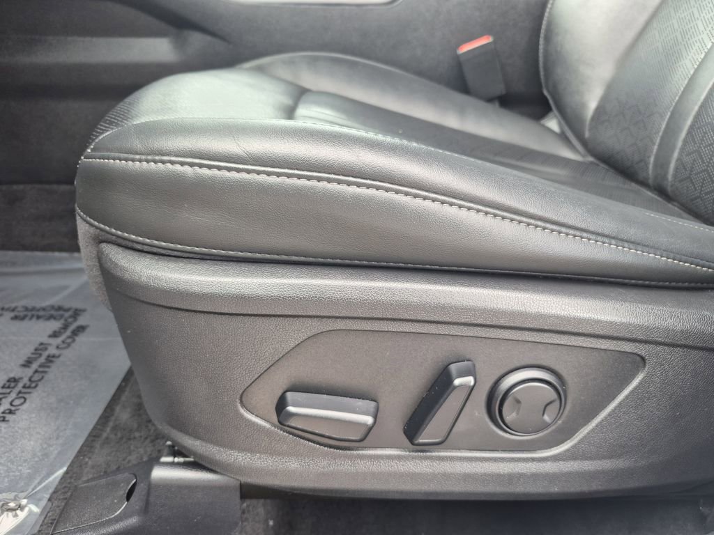 Certified 2023 Kia Sorento S image 13